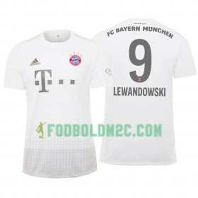 FC Bayern München Robert Lewandowski 9 Udebanesæt 2019/20 Kortærmet